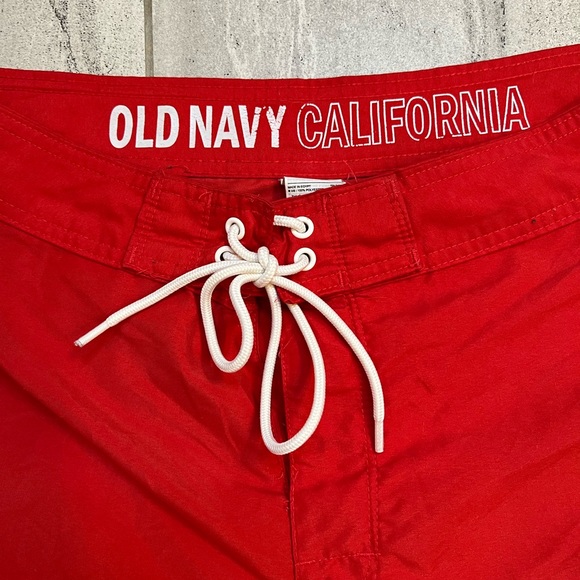Old Navy California Men's Swim Trunks Size 32 Red - Picture 2 of 5